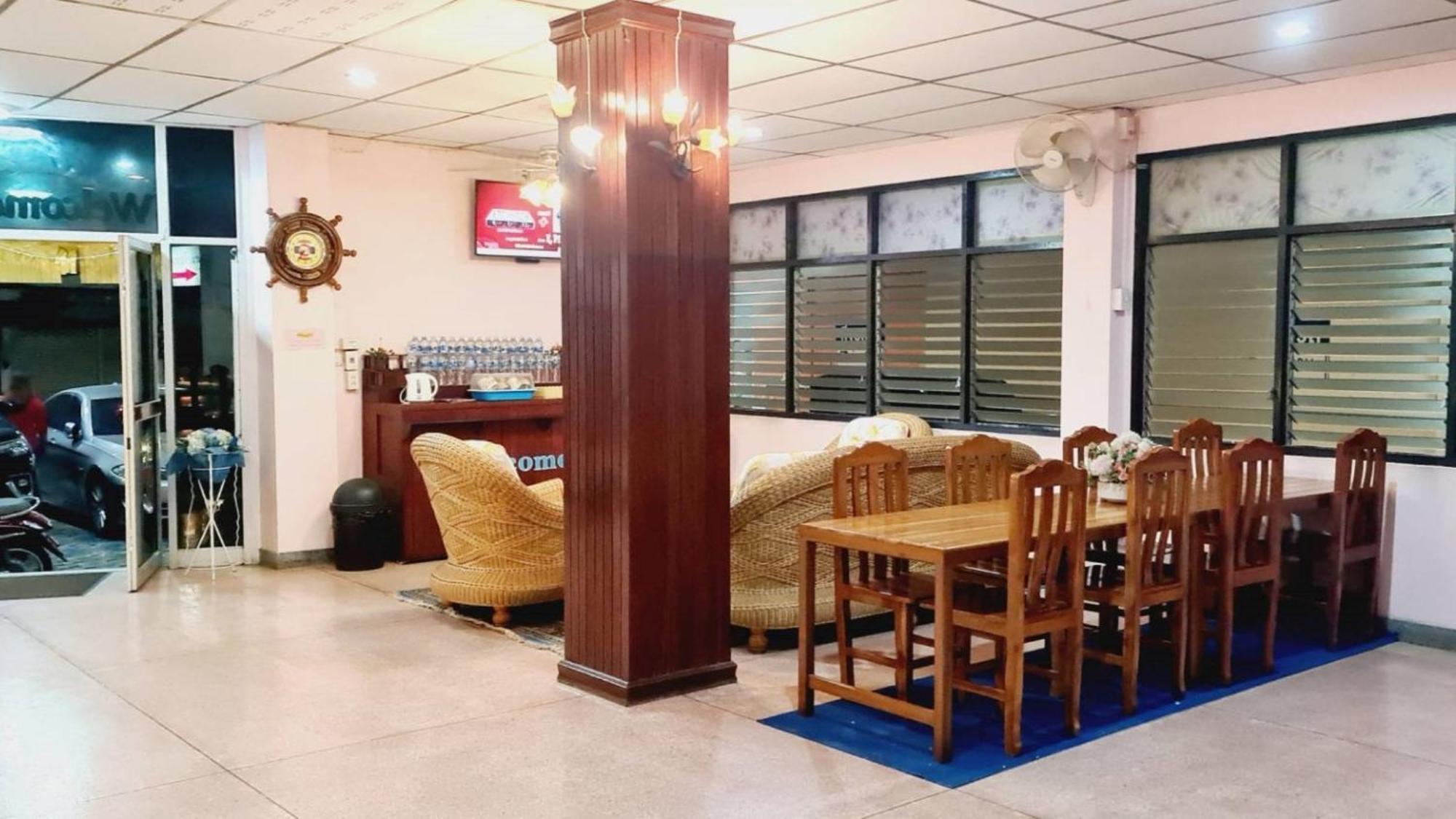 Royal Land Mae Klong Hotel Samut Songkhram Exteriör bild